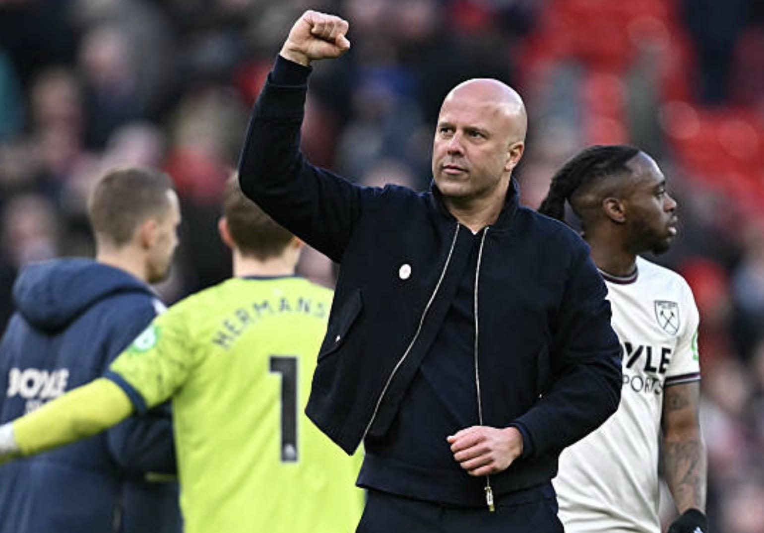 开云官网-彭南特：斯洛特，你去年夺冠靠的是克洛普的风格和球队基因